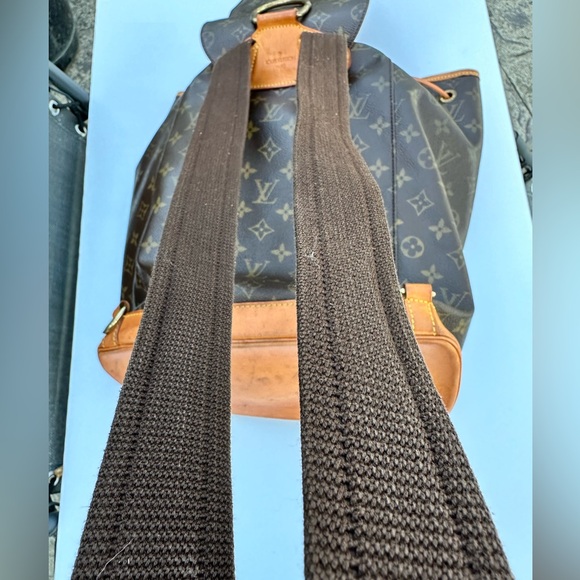❣️Authentic LOUIS VUITTON Monogram Montsouris GM Backpack. - Picture 13 of 17